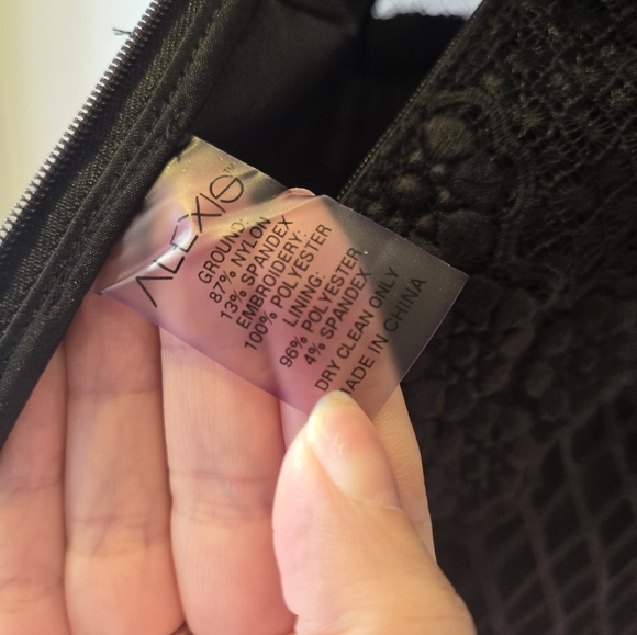 Alexis Floral Mesh Short Romper Size XS - Picture 9 of 9